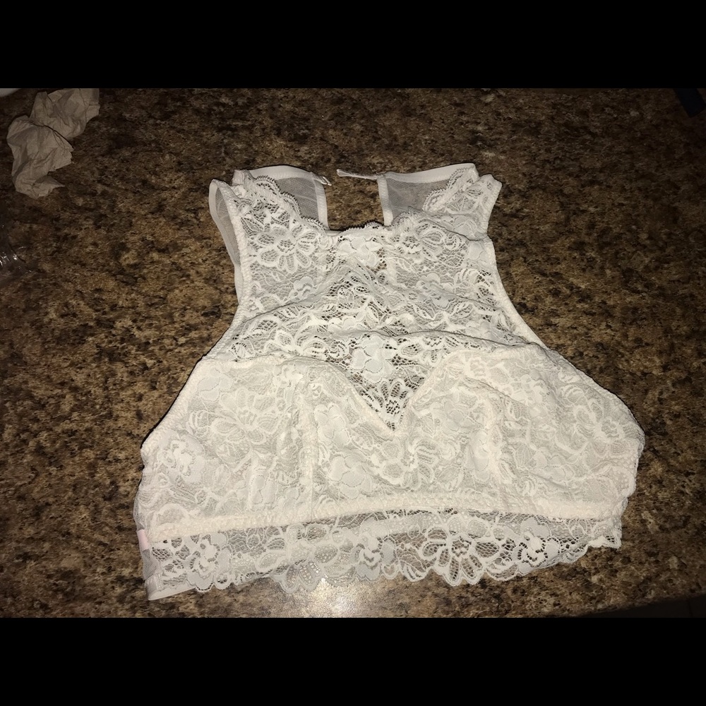 Victoria Secret Bras - Picture 3 of 4